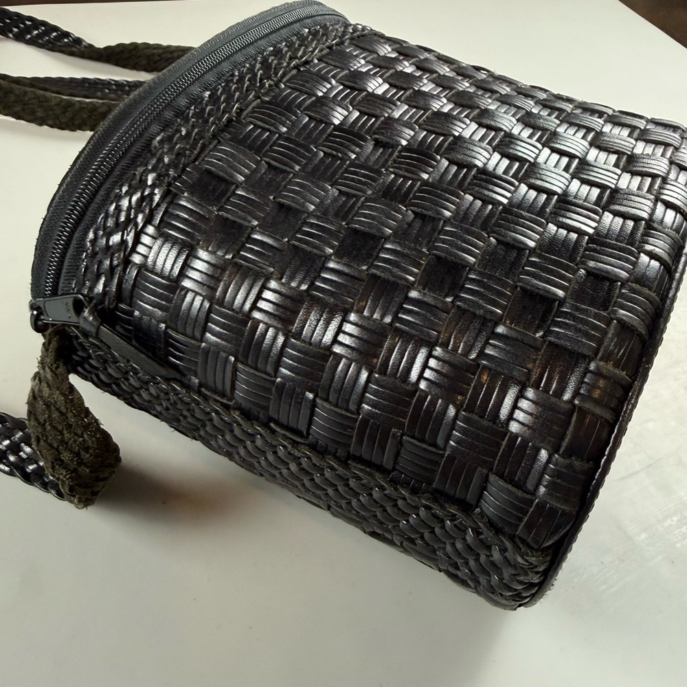 vtg 90s L.J.S Collection Woven Leather Small Crossbody Bag Black Basketweave - Picture 2 of 10